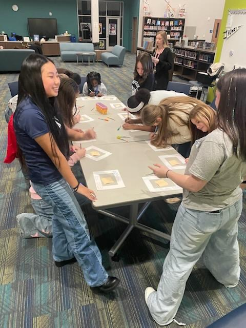 cheerleaders at the banquet 