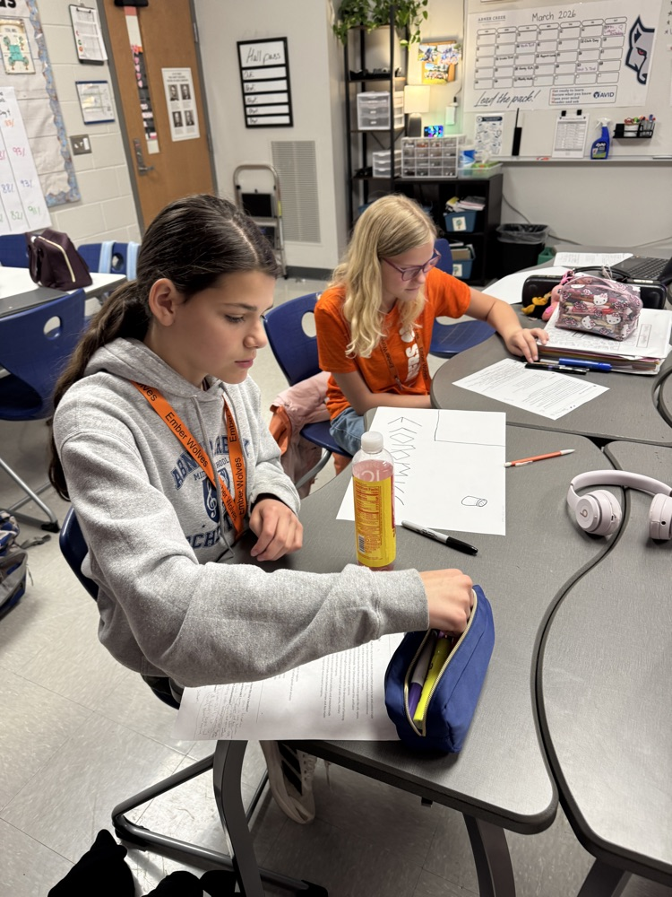 kids working on posters