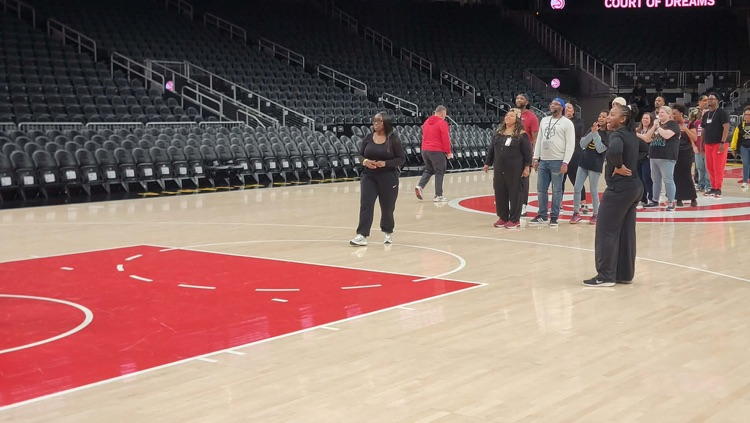 kids at the basketball game