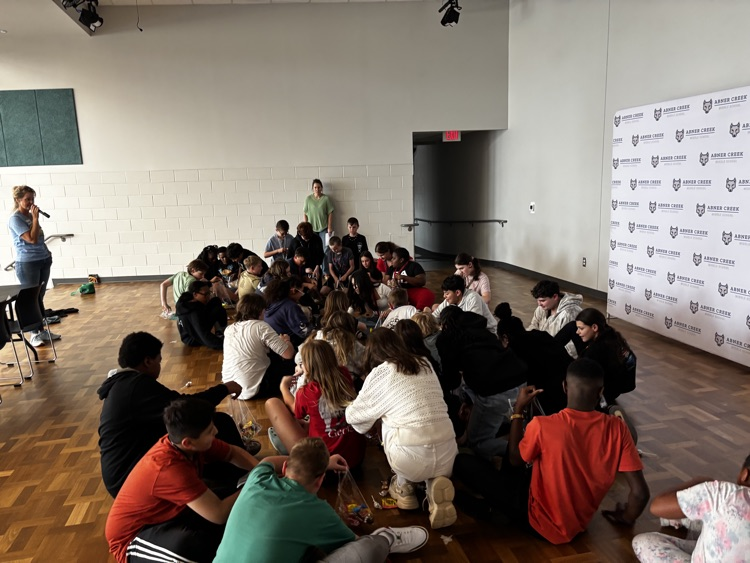 kids getting rewards