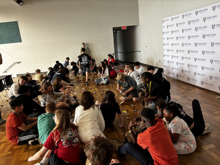 kids getting rewards