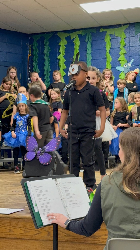 Last night's performance was a brilliant success! Congratulations to our talented First Graders. ⭐️