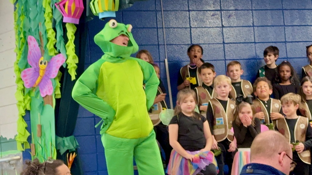 Last night's performance was a brilliant success! Congratulations to our talented First Graders. ⭐️