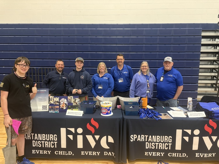 students at career fair