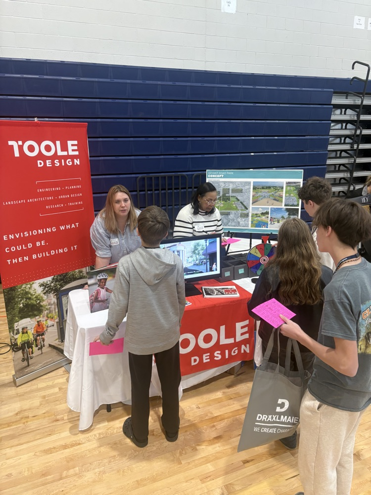 students at career fair