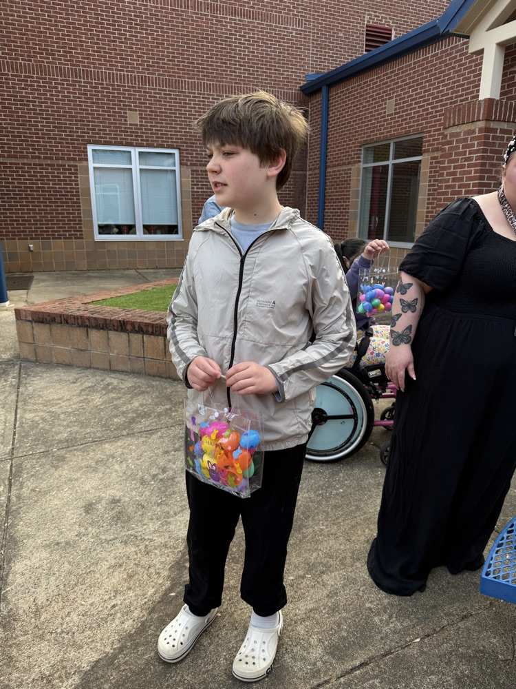 The champion egg hunters in Mrs. Cleveland’s class found all the ones hidden in the courtyard.  They even found some bunnies in their classroom!