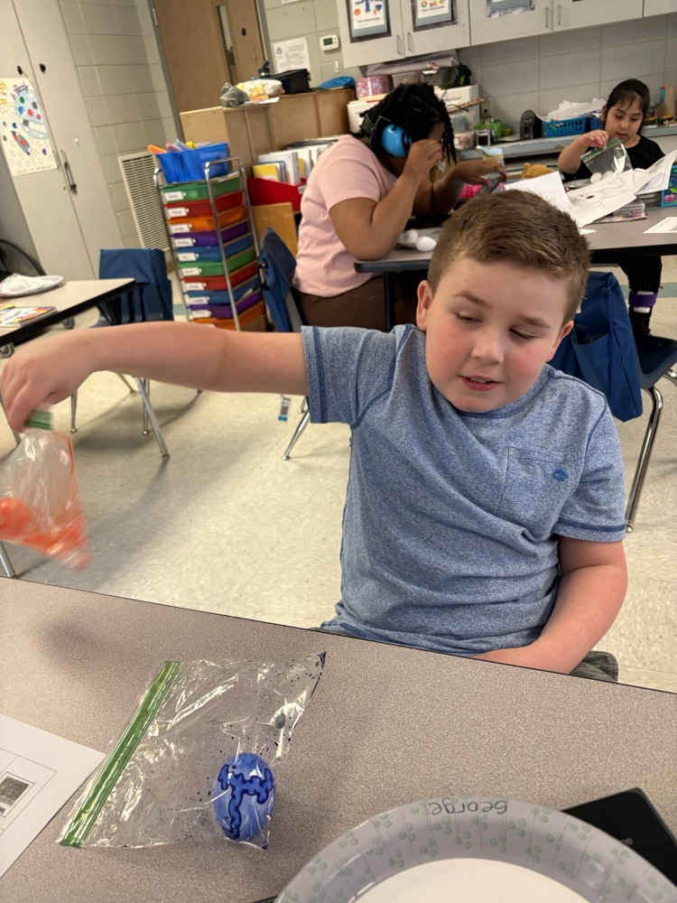 We went step by step on how to dye eggs!!