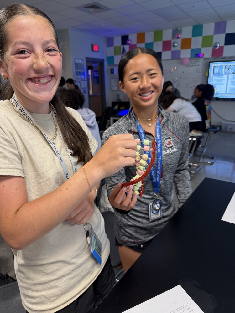 kids in science class 