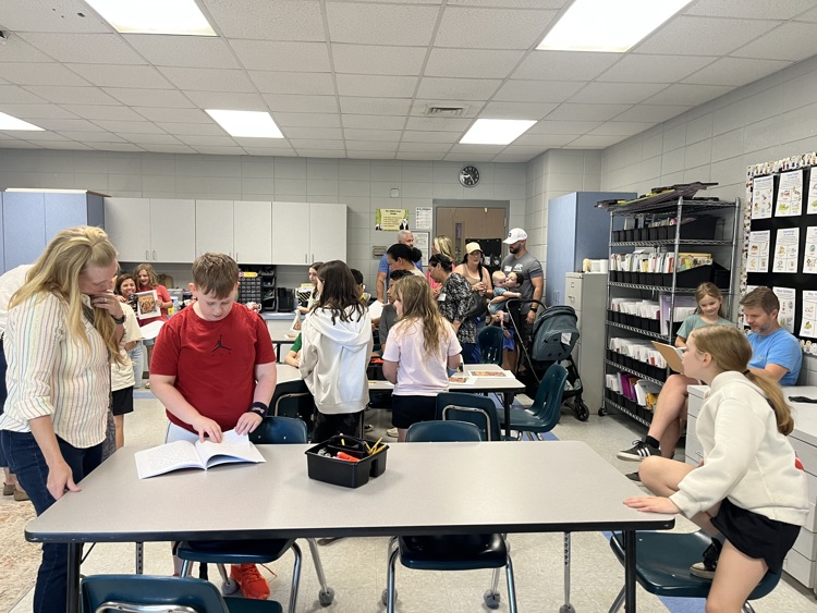 Both classes published a book and had a publishing party last Friday