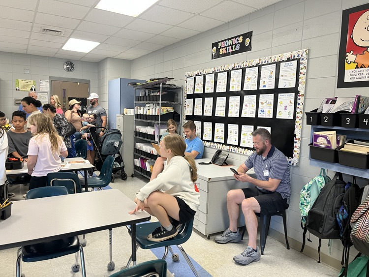 Both classes published a book and had a publishing party last Friday