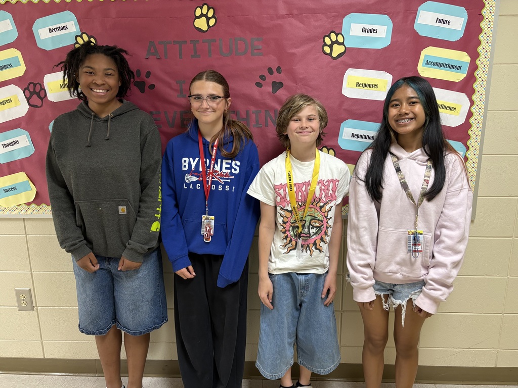 Photo of Quindariah Griffin, Adelynn Beaty, Brady Stevens and Amerie Saroeun