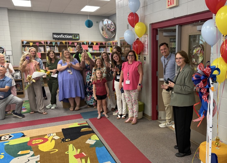 Celebrating 52 years as an educator in Spartanburg District 5! Thank you to everyone who joined us in honoring our amazing Dr. Glenda Bigby this afternoon.
