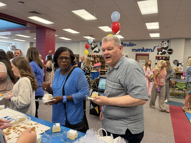 Celebrating 52 years as an educator in Spartanburg District 5! Thank you to everyone who joined us in honoring our amazing Dr. Glenda Bigby this afternoon.