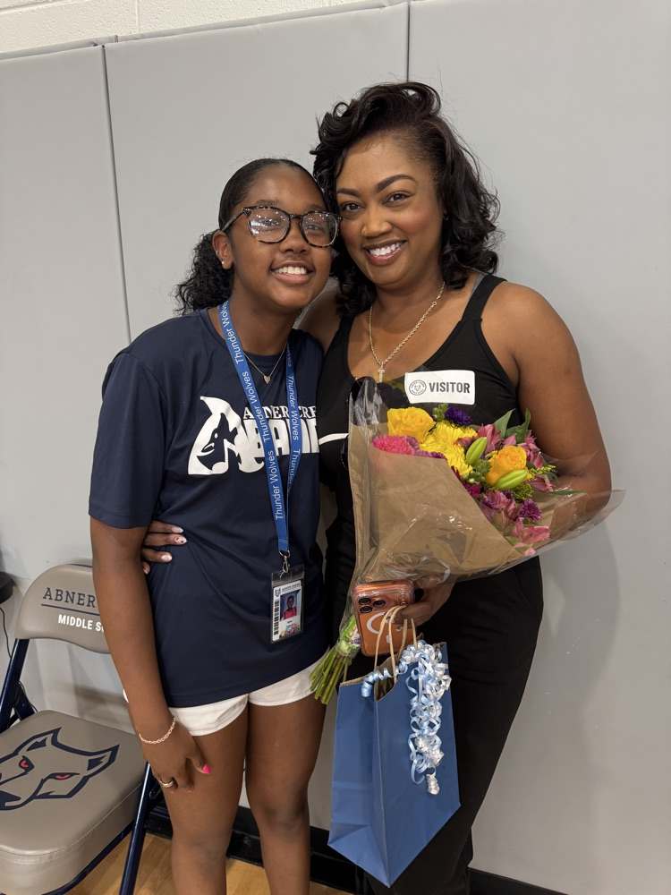 Juliana and her mom