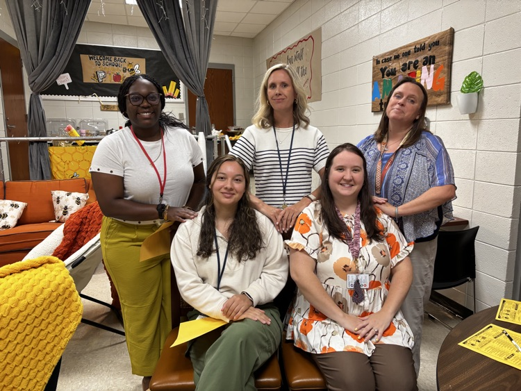 teacher’s doing scavenger hunt