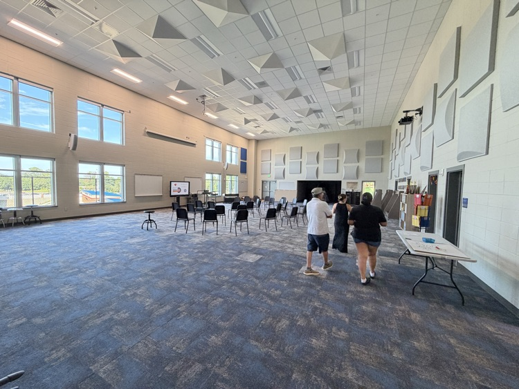Byrnes High School meet the teacher event