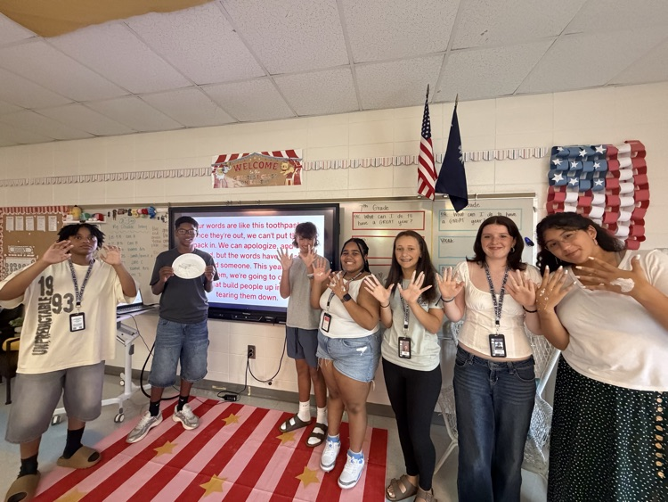 7 students posing