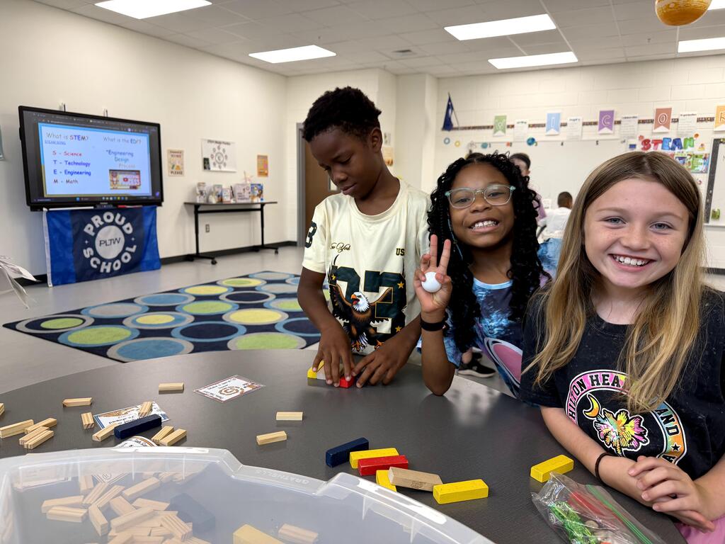 students in pltw 