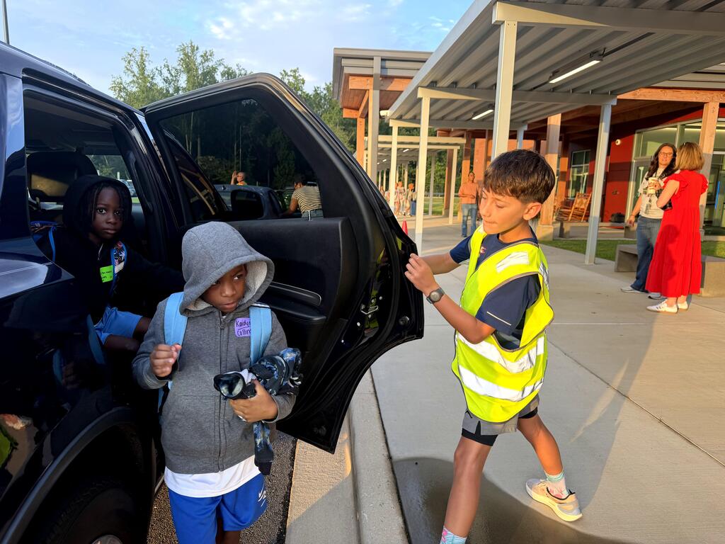 paw patrol students helping other students