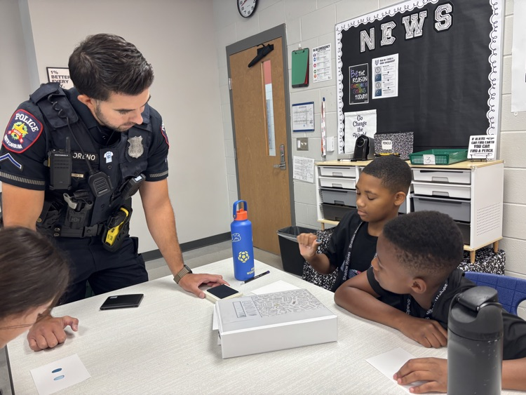 kids getting fingerprinted