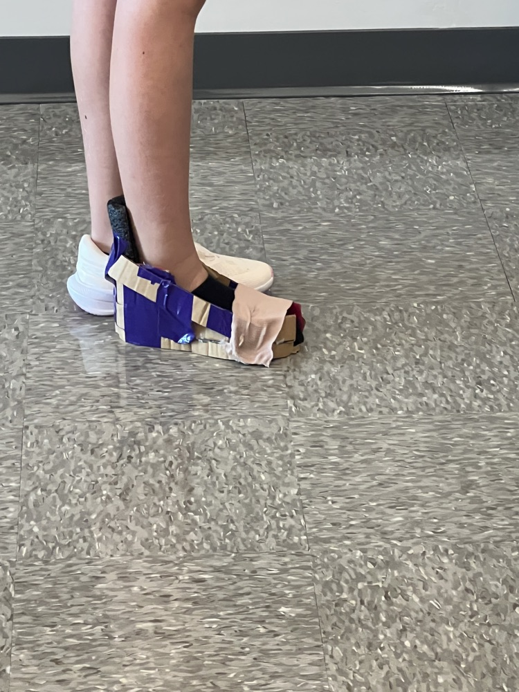 kids in design and modeling class