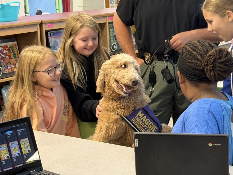 therapy K9 and students 