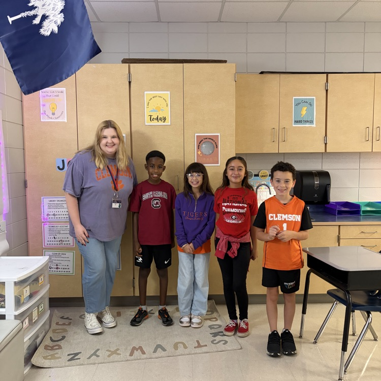 pictures of college colors day