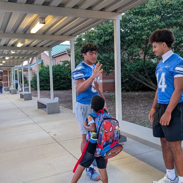 picture of football players