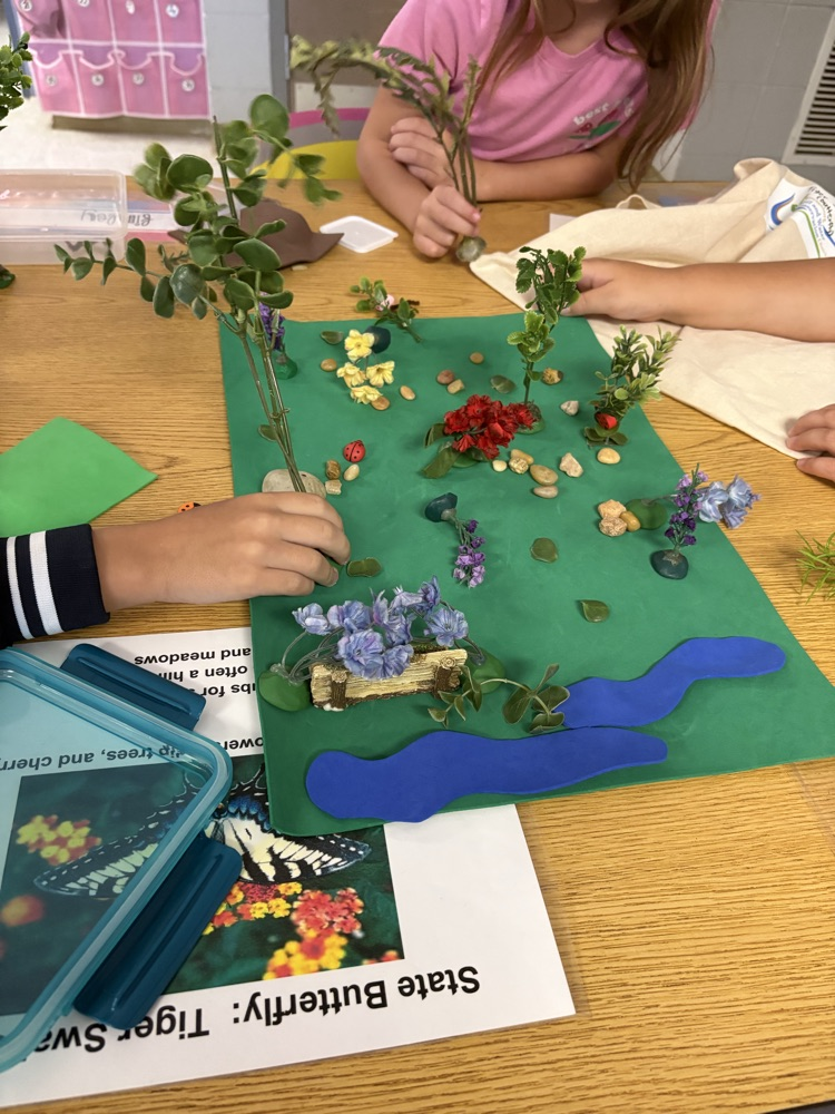 children working in class