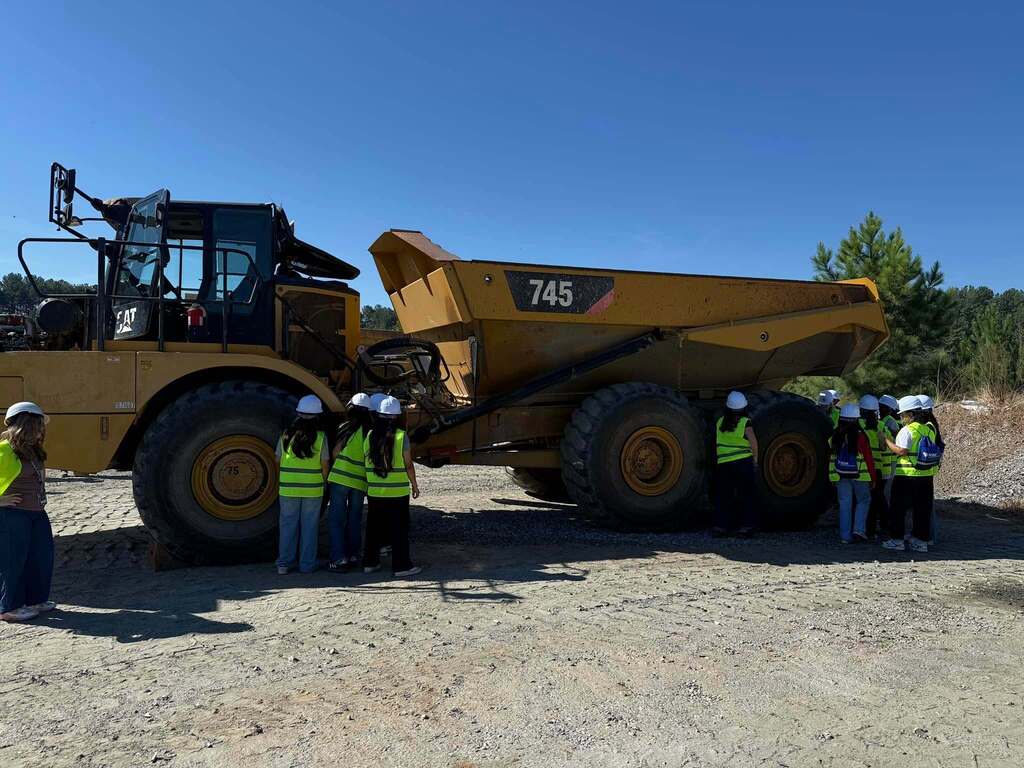 students at vulcan materials