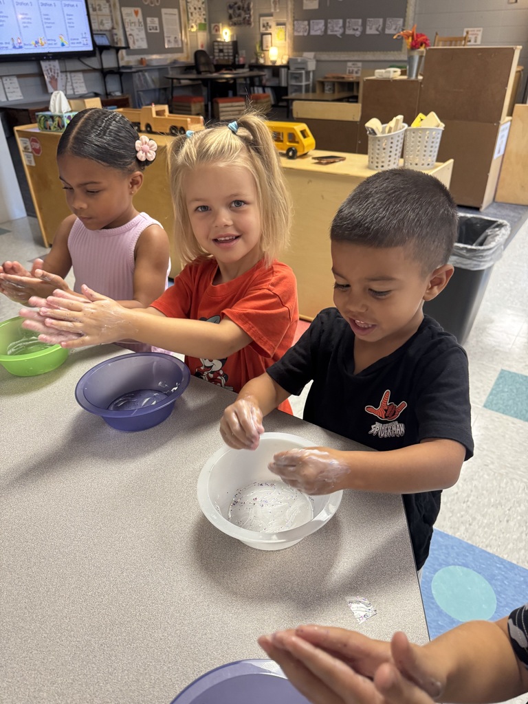 K4 students working on fine motor skills