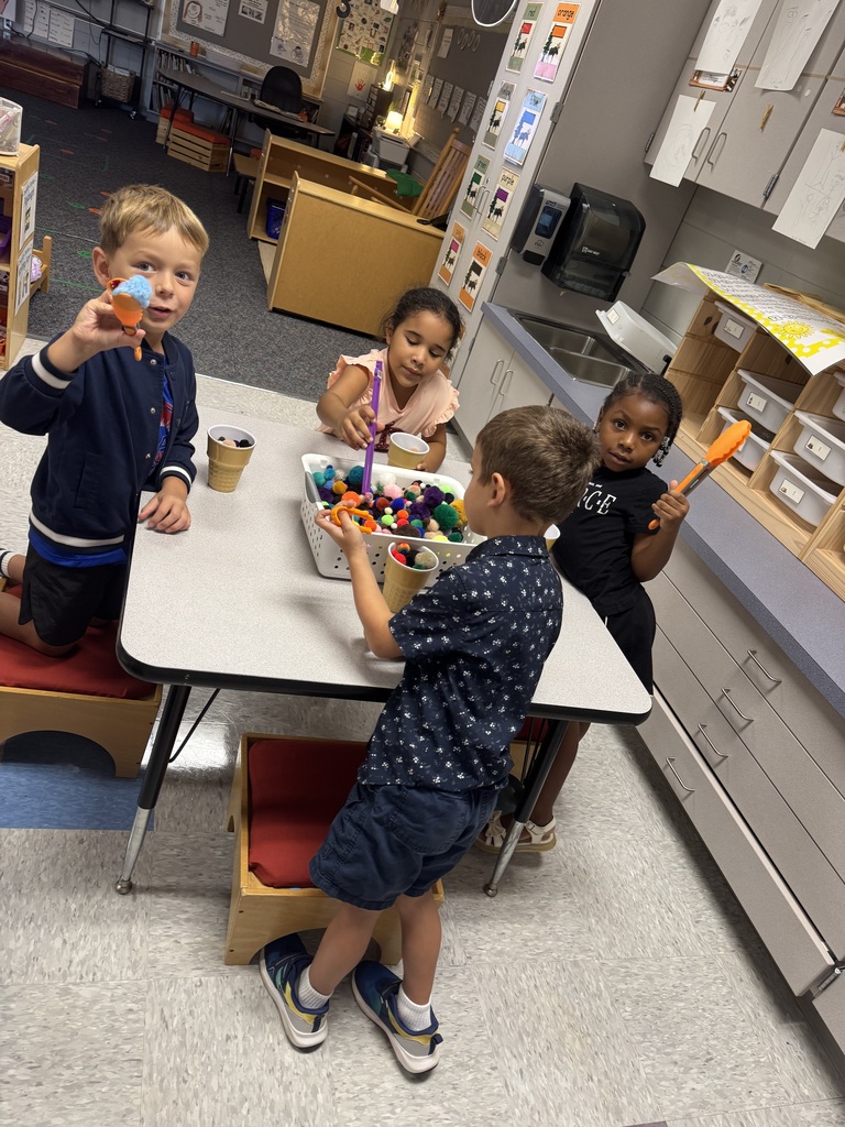 K4 students working on fine motor skills
