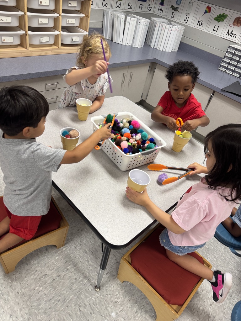 K4 students working on fine motor skills