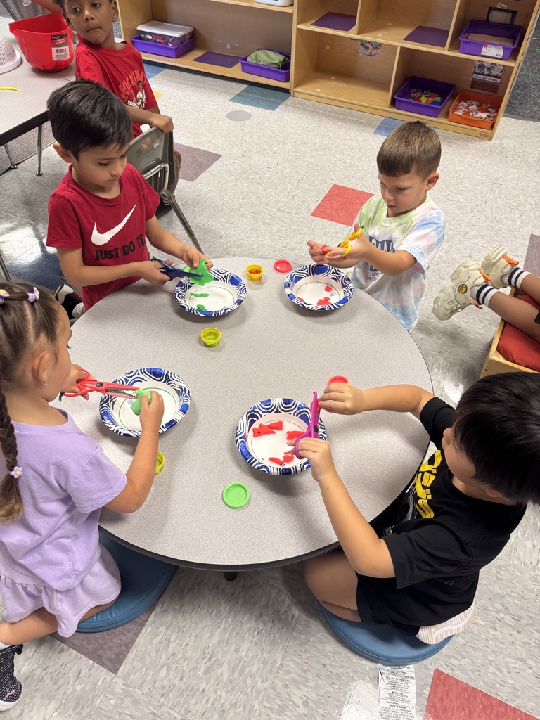 K4 students working on fine motor skills