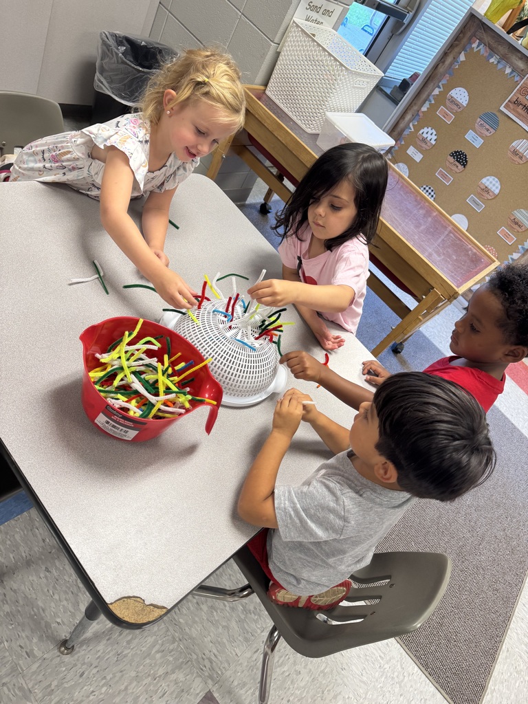 K4 students working on fine motor skills
