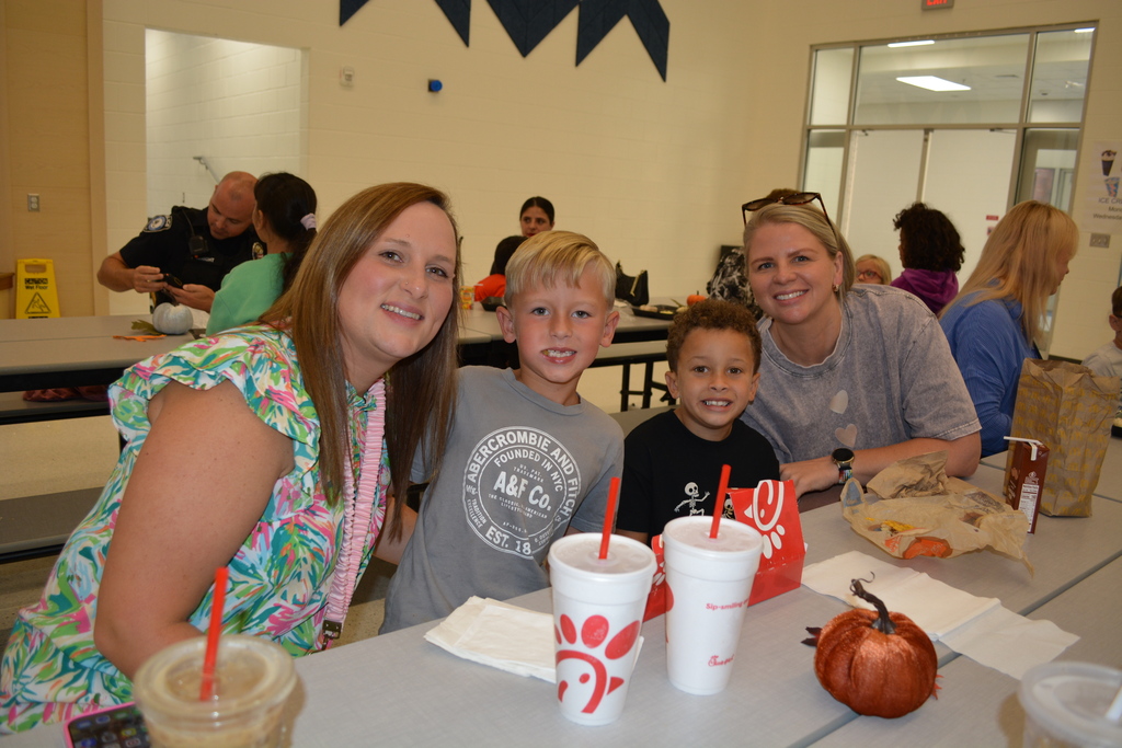 1st Grade breakfast with buddies