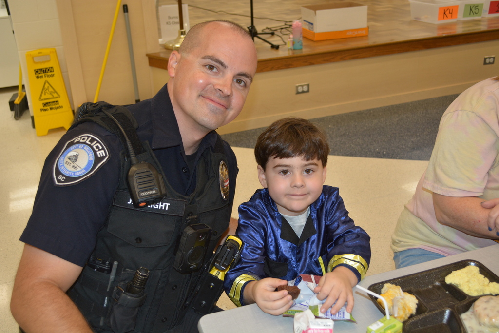 kindergarten breakfast with buddies