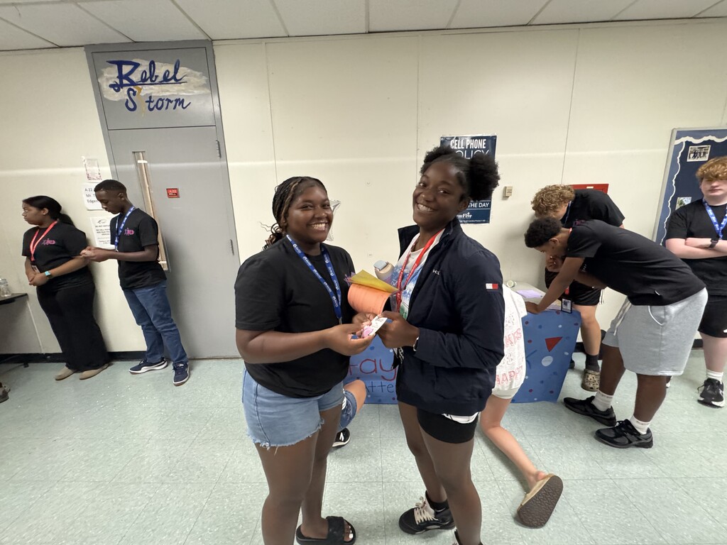 students participating in avid lunch activities