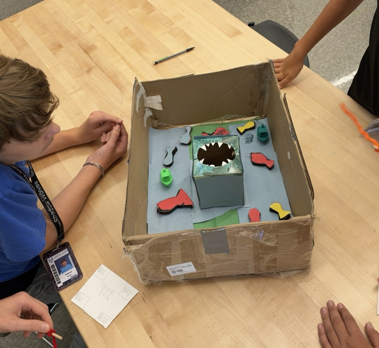 kids making board games