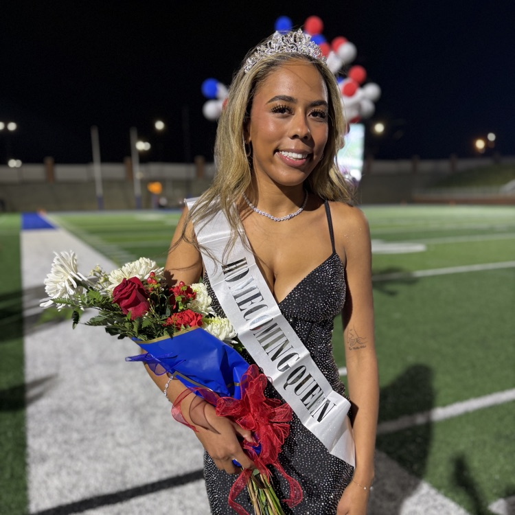 homecoming queen Isabella Cring 