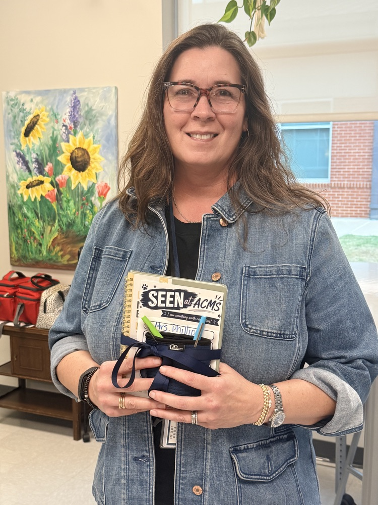miss Phillips with her prize