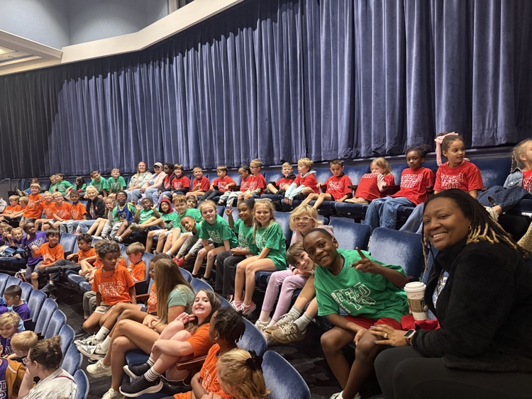 kids seeing a play