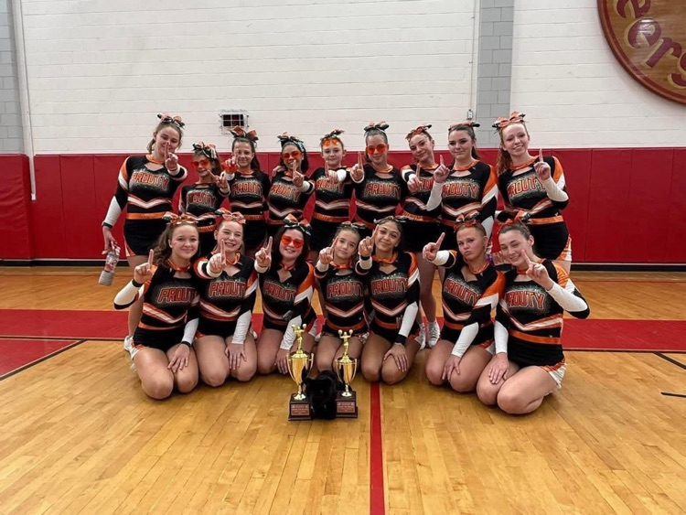 Varsity Cheerleading places 1st at Southbridge Invitational‼️  Thus, also winning Grand Champions 🚨👏