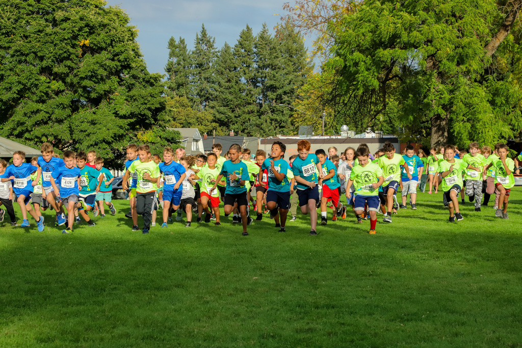 Kids running