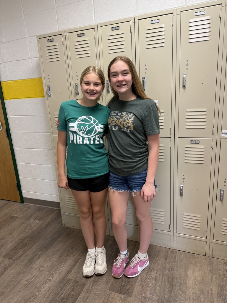 Kids wearing their school colors for the last day of Spirit week