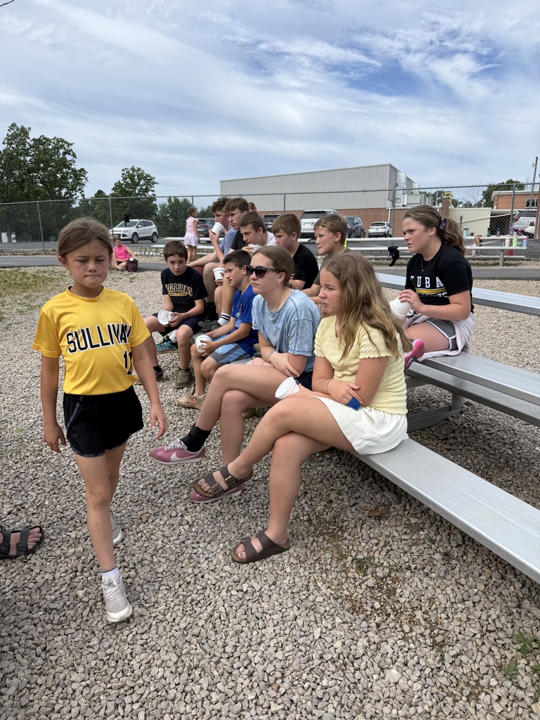 Students at garden day