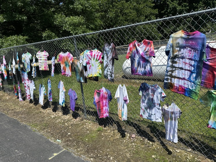 tye dying shirts 