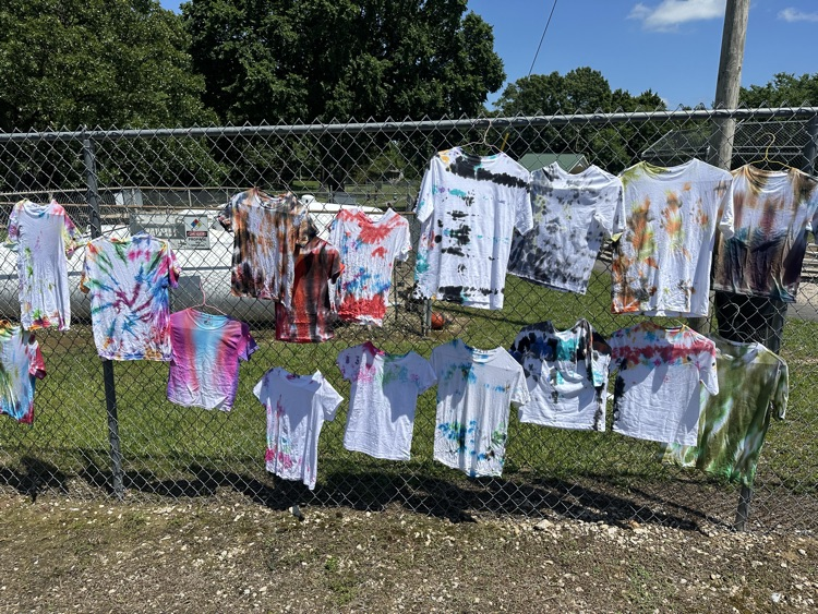 tye dying shirts 