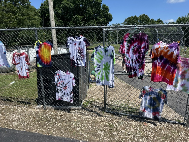 tye dying shirts 