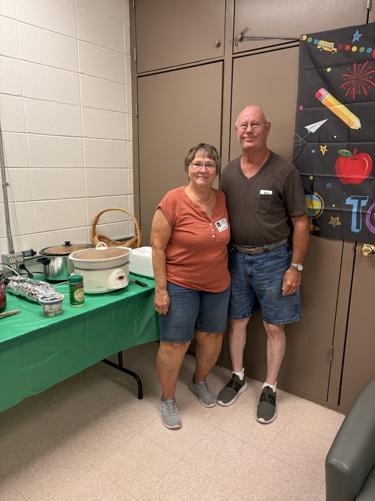 terry and Jeff Goodman with lunch 